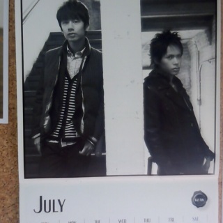 7���I����